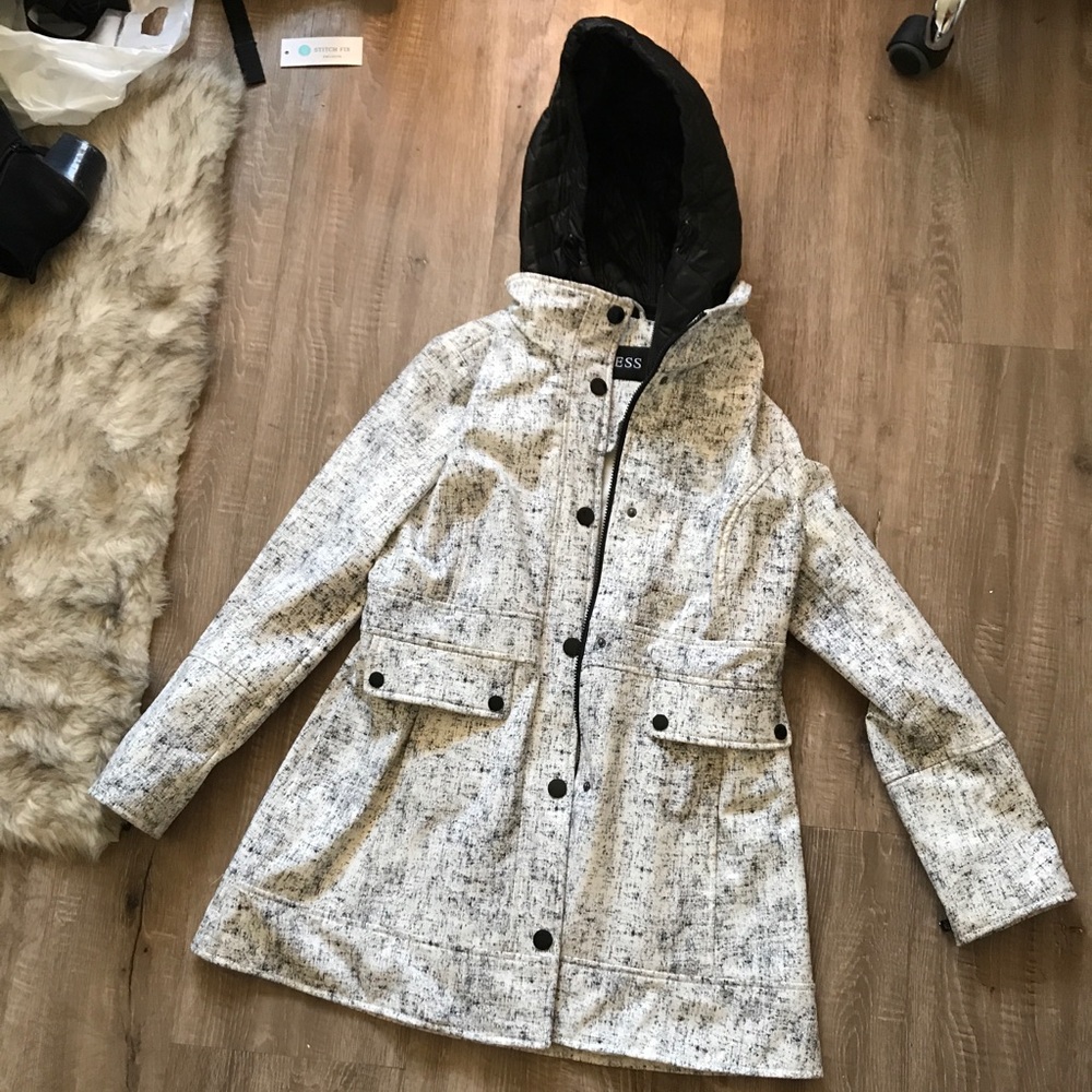 GUESS BLACK AND WHITE WINTER COAT!!